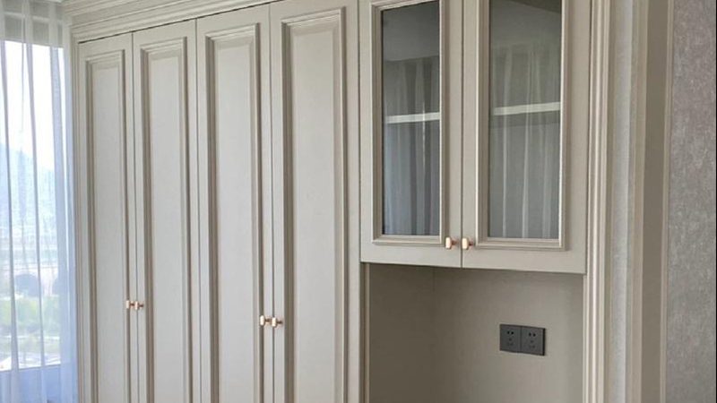 实木定制家具和板材哪个性价比高